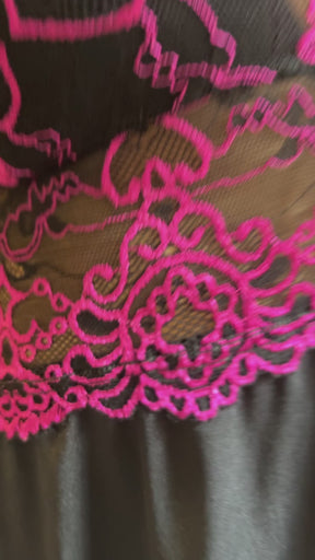 Camisola Lingerie Feminina Sexy Curta Pijama Rendado com Decote Profundo em Renda - Eliana Luz